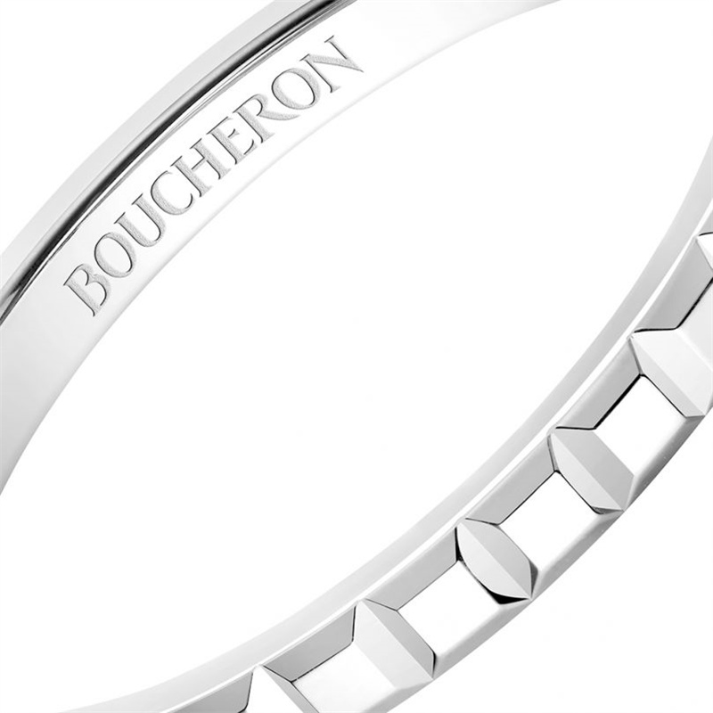 15wvhugj2dq-3277.jpg
