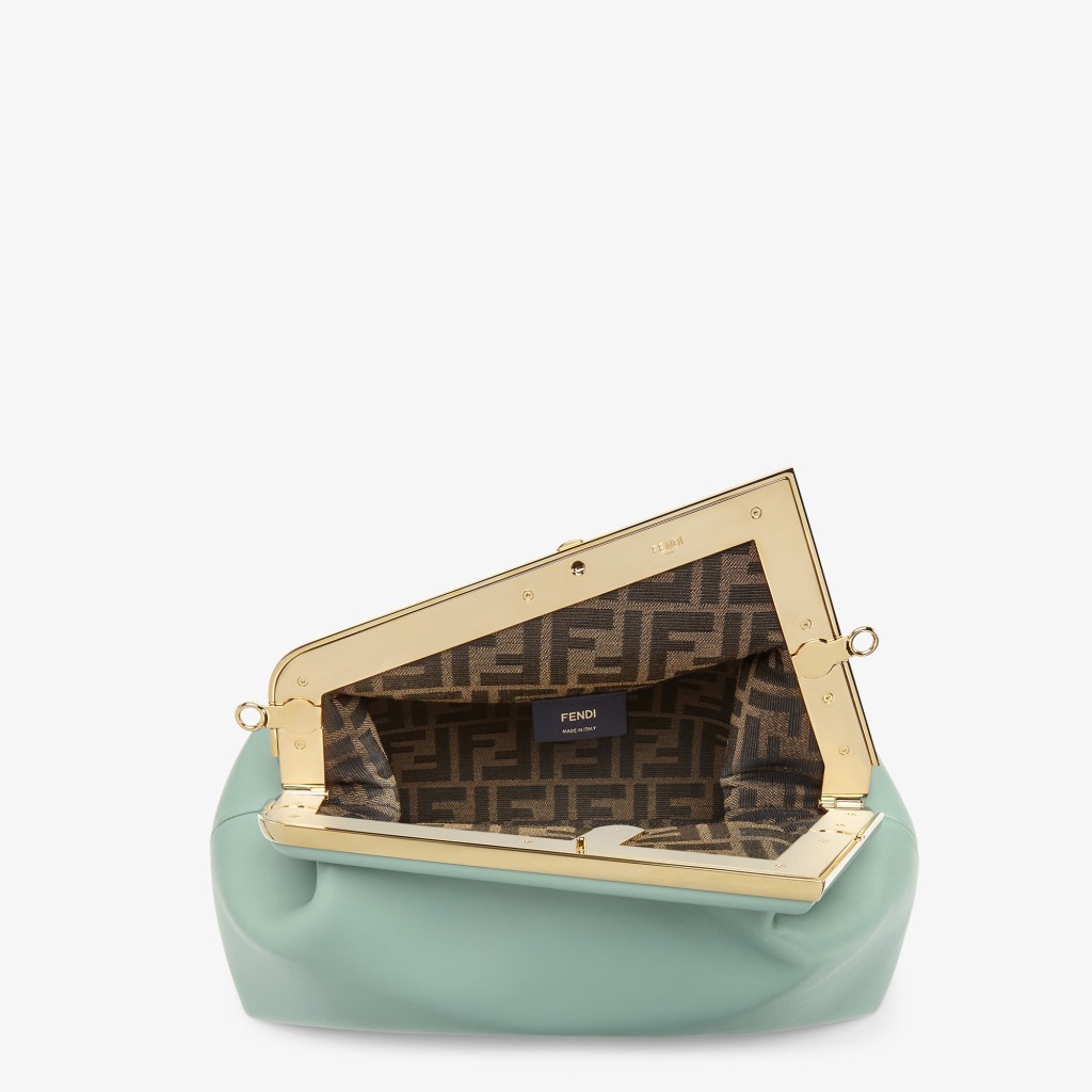 SKU01880-13919.jpg