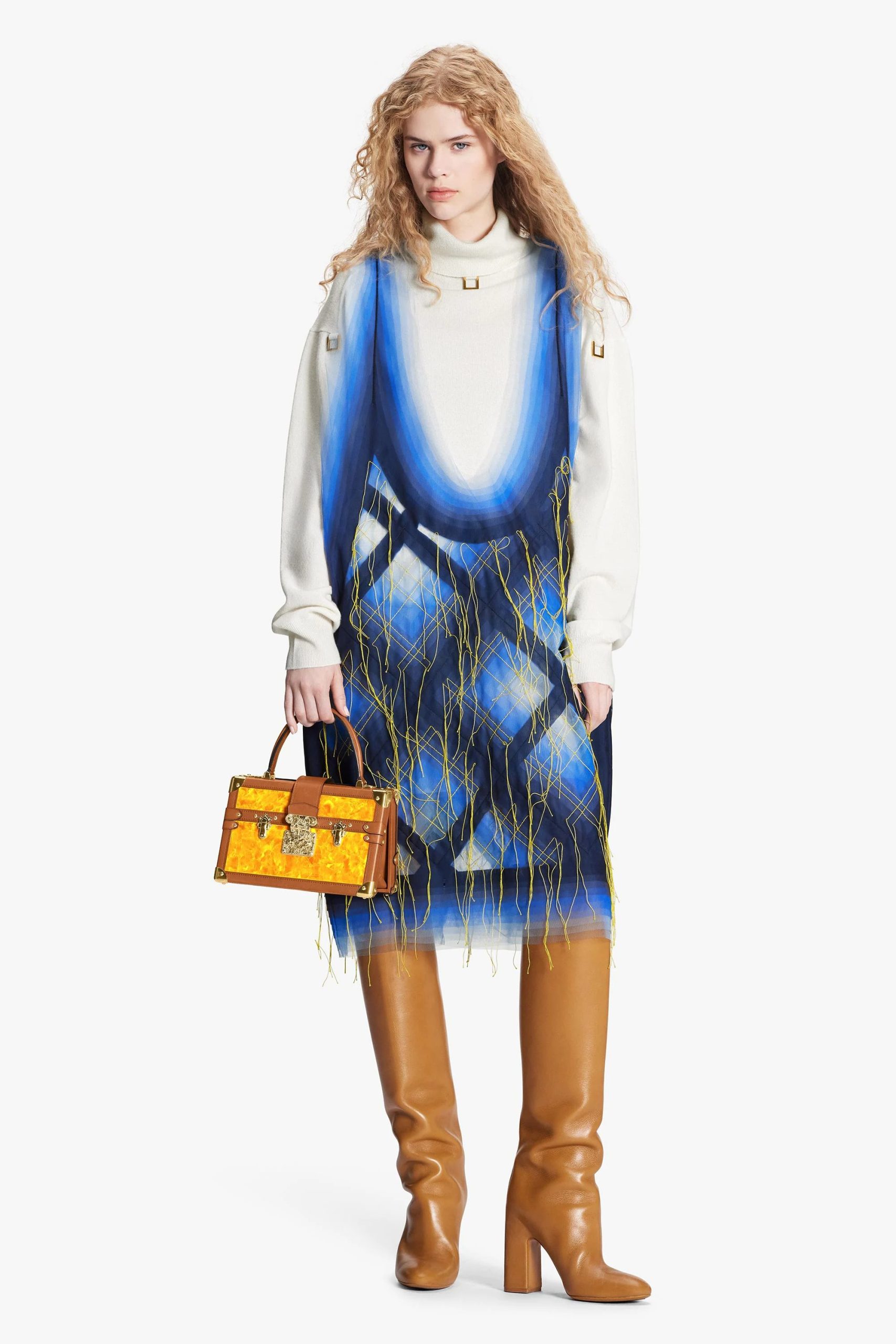 路易威登-WOMEN_SHOW_FW22_LOOK38_VISUAL4-scaled-1.jpg