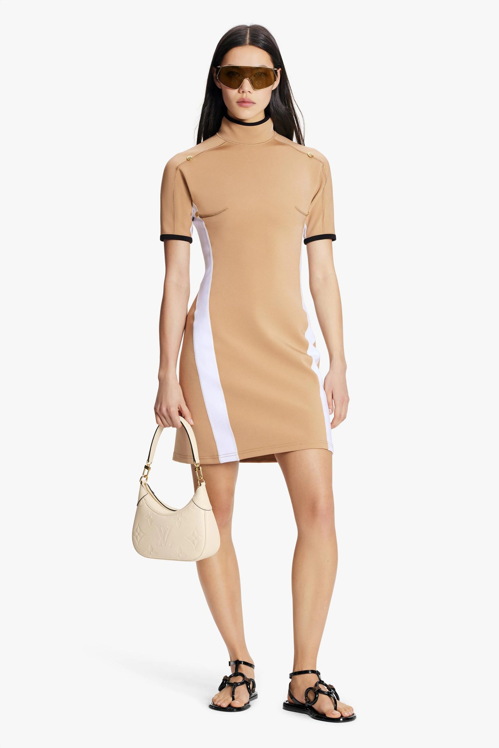 路易威登-Women_SpringEscape_FW22_Drop2_LOOK06_VISUAL4-scaled-1.jpg