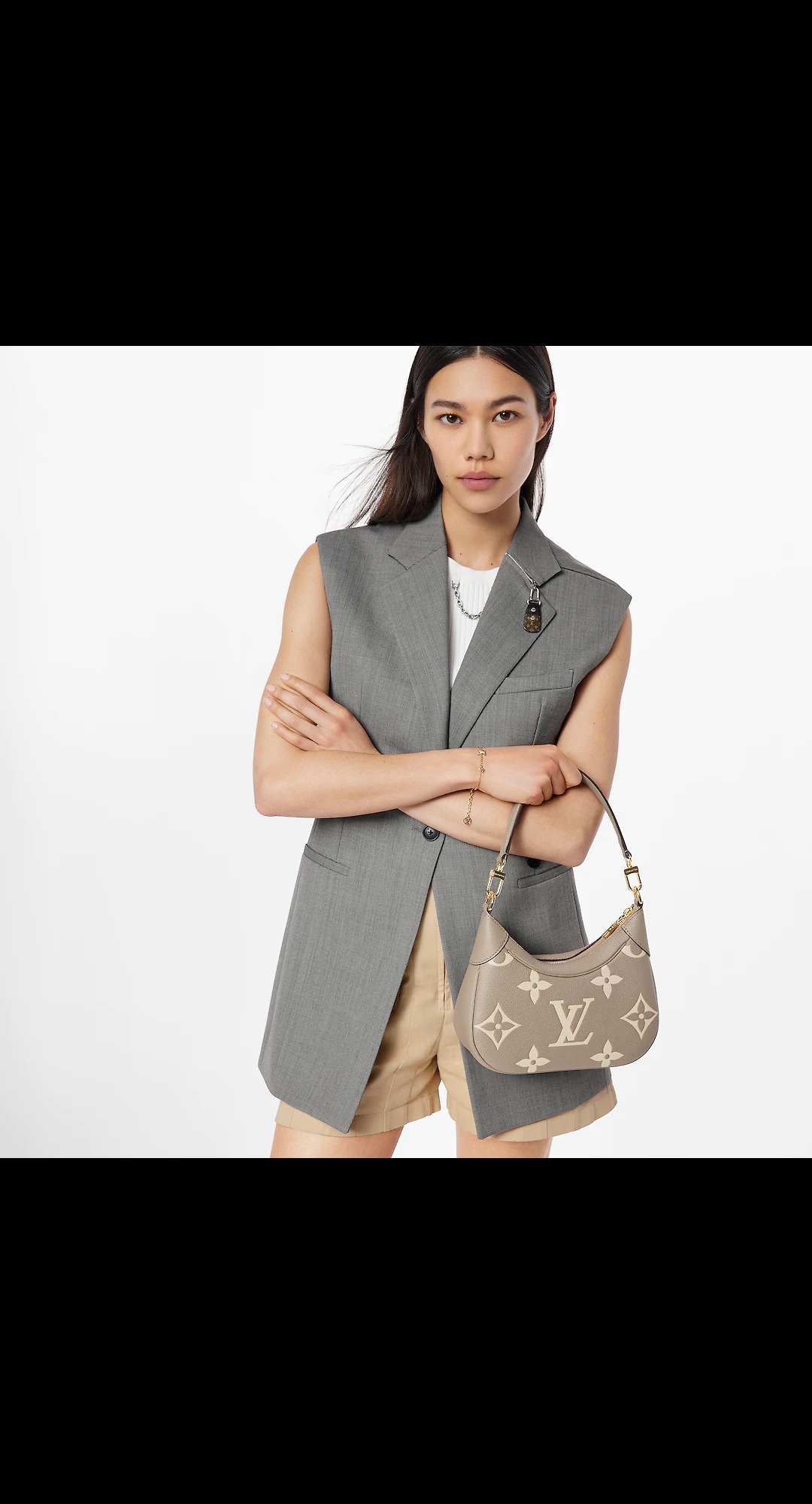 路易威登-bagatelle-手袋-bicolor-monogram-empreinte-leather-时尚手袋-M46112_PM1_Ambiance-view.jpg