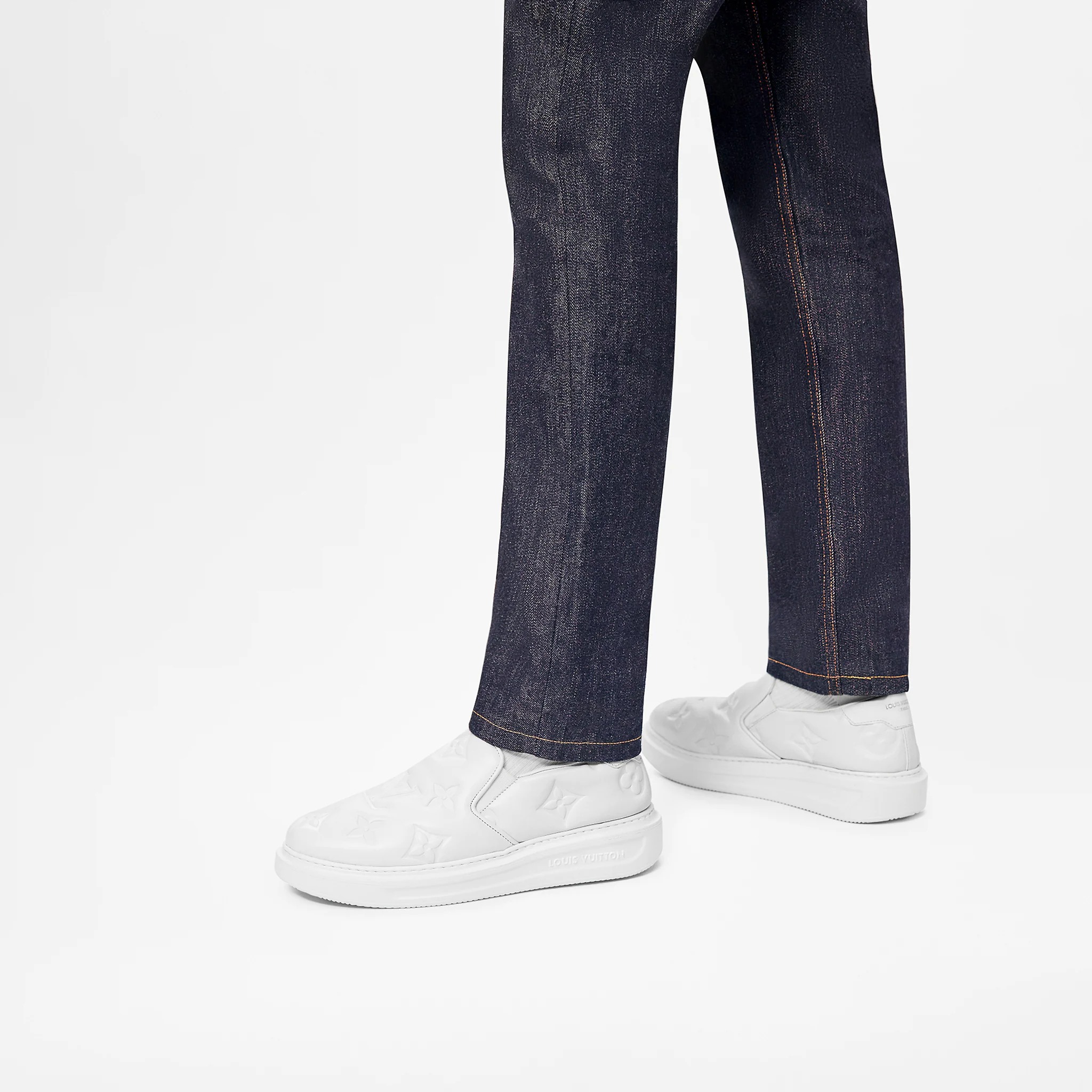 路易威登-beverly-hills-便鞋-鞋履系列-BMDU1PPC01_PM1_Worn-view.jpg