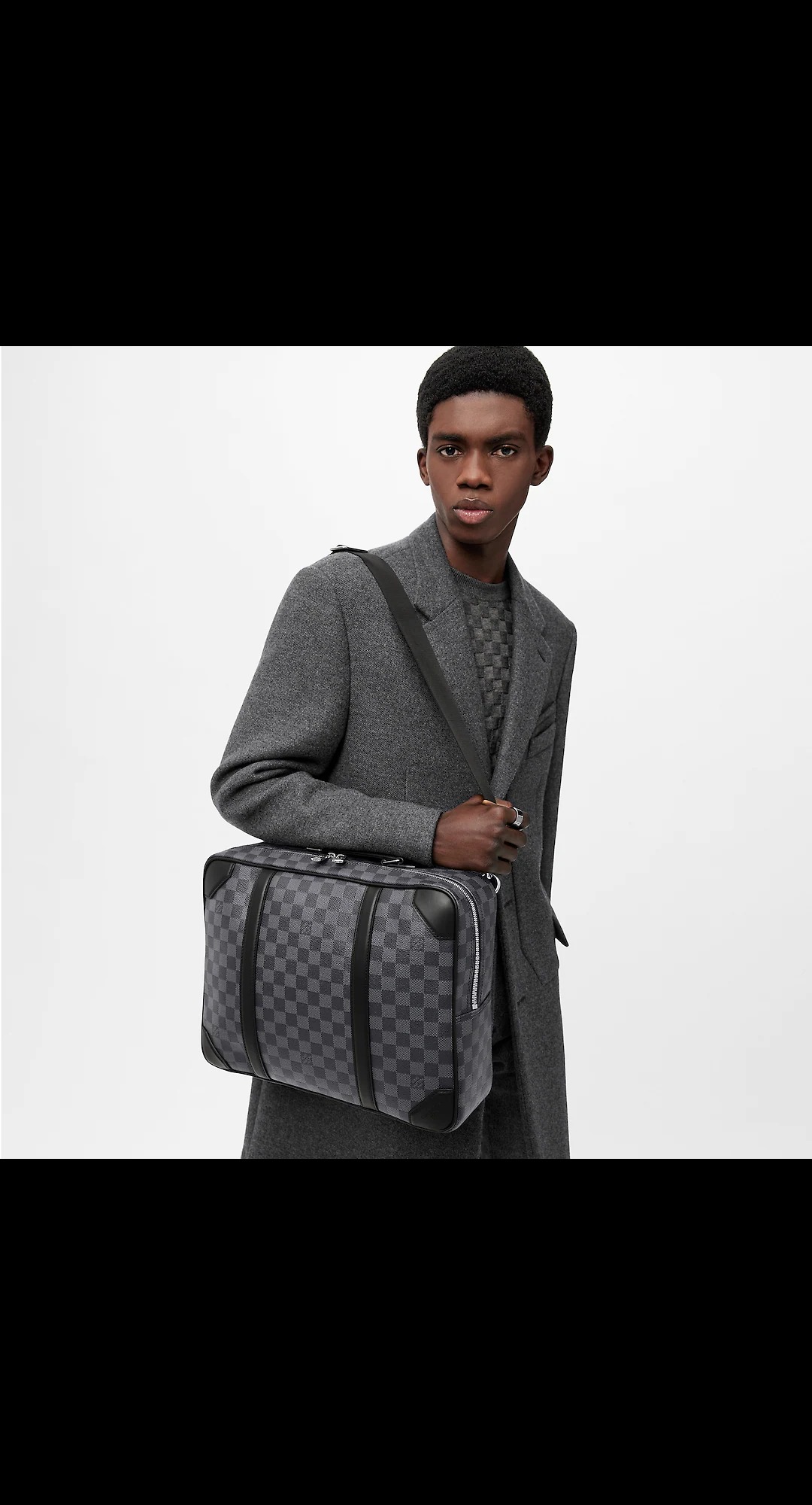 路易威登-briefcase-双肩包-damier-graphite-时尚包袋-N50051_PM1_Ambiance-view.jpg