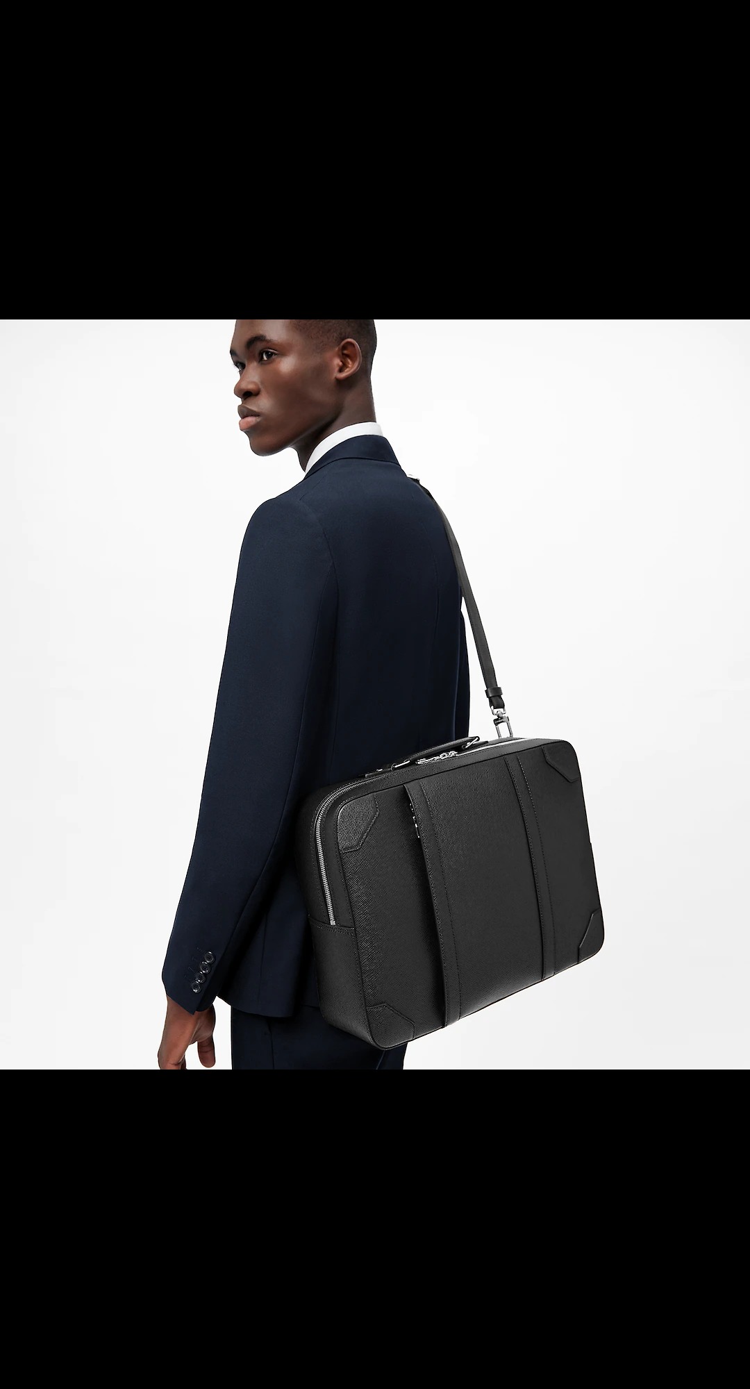 路易威登-briefcase-双肩包-taiga-时尚包袋-M30769_PM1_Ambiance-view.jpg