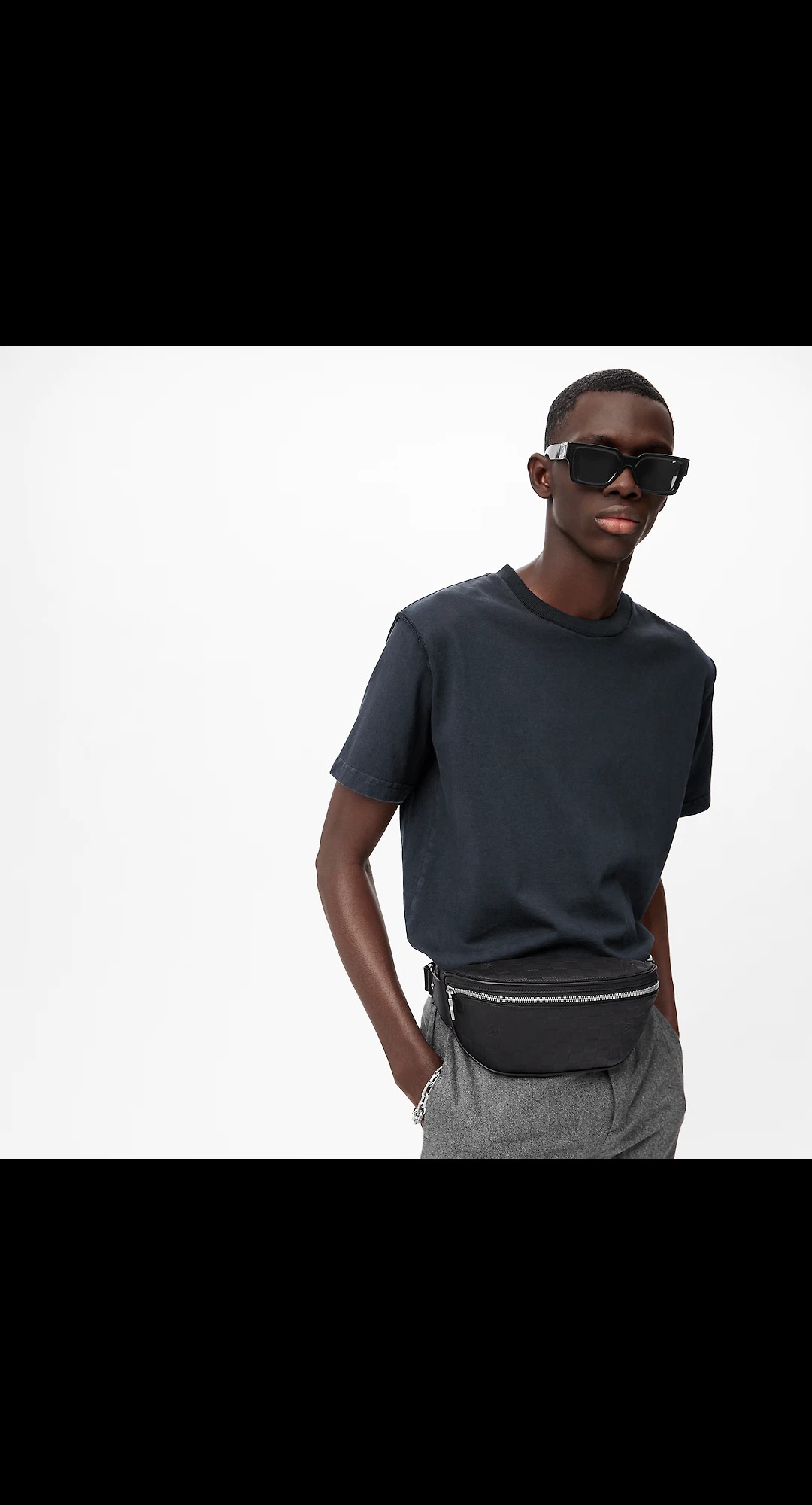 路易威登-campus-腰包-damier-infini-时尚包袋-N40298_PM1_Ambiance-view.jpg