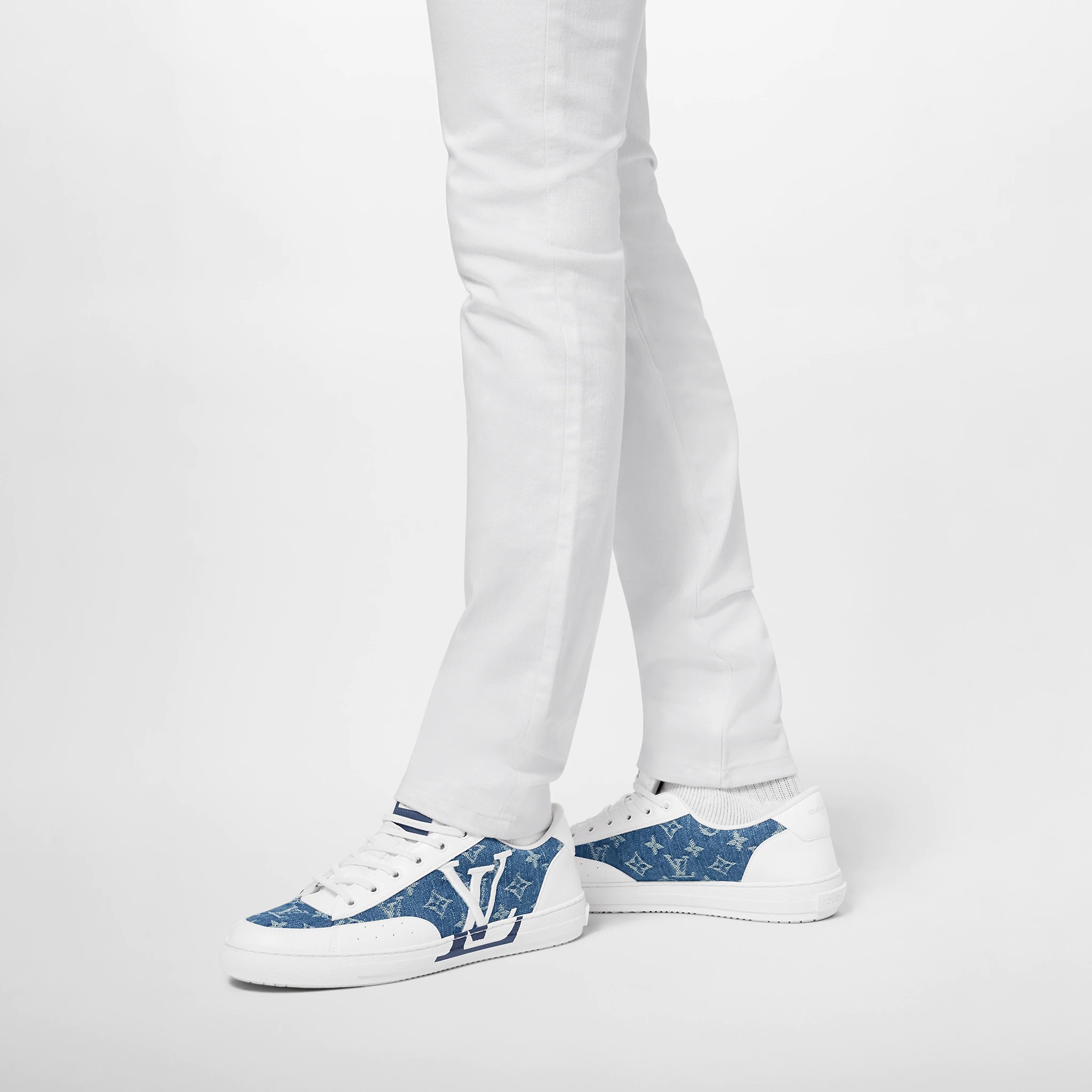 路易威登-charlie-运动鞋-鞋履系列-BN4U1PDN20_PM1_Worn-view.jpg