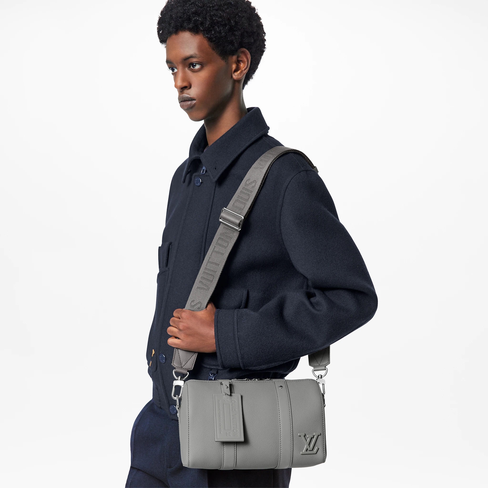路易威登-city-keepall-手袋-lv-aerogram-时尚包袋-M59328_PM1_Worn-view.jpg