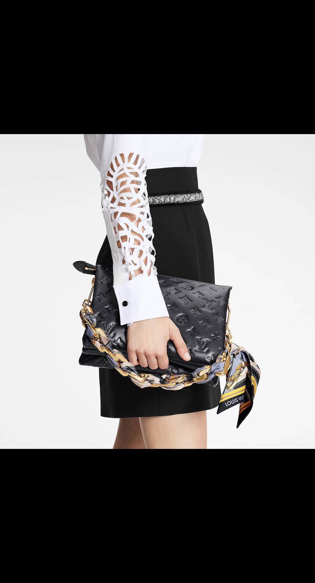 路易威登-coussin-小号手袋-h27-时尚手袋-M20531_PM1_Ambiance-view.jpg