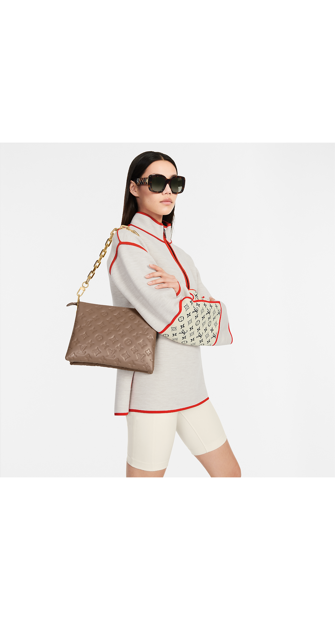 路易威登-coussin-小号手袋-h27-时尚手袋-M59277_PM1_Ambiance-view.png