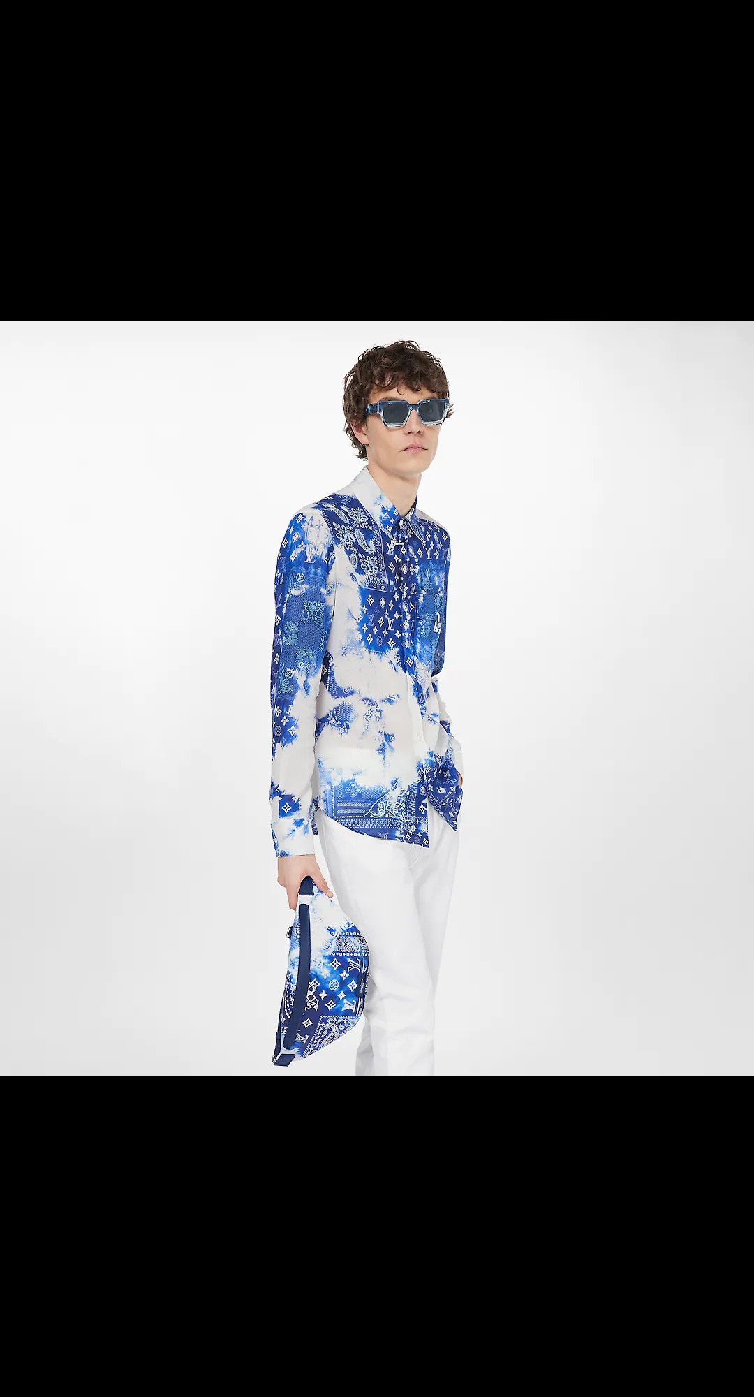 路易威登-discovery-小号腰包-other-leathers-时尚包袋-M20587_PM1_Cropped-worn-view.jpg