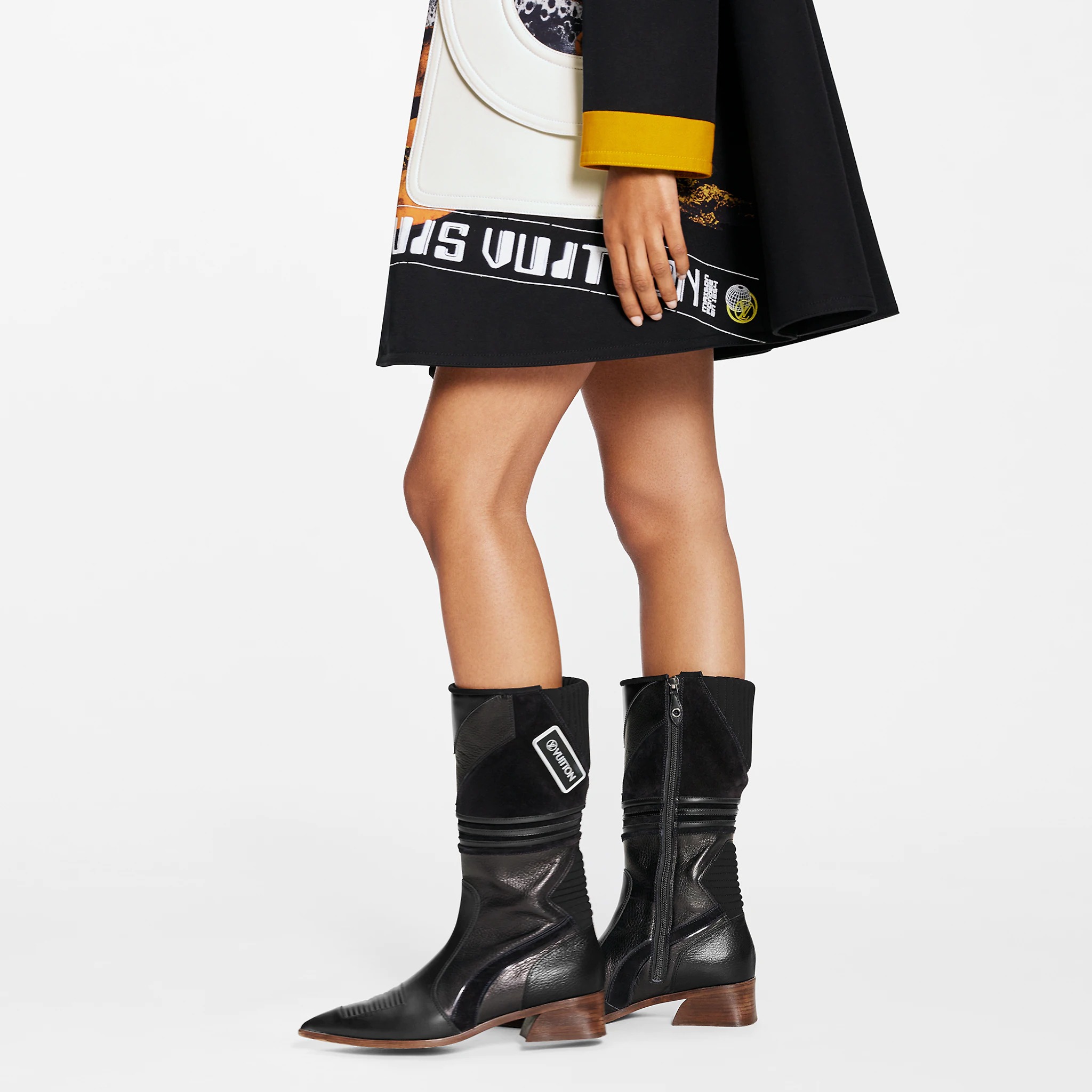 路易威登-flags-高筒靴-鞋履系列-AM8R2CGG02_PM1_Worn-view.jpg