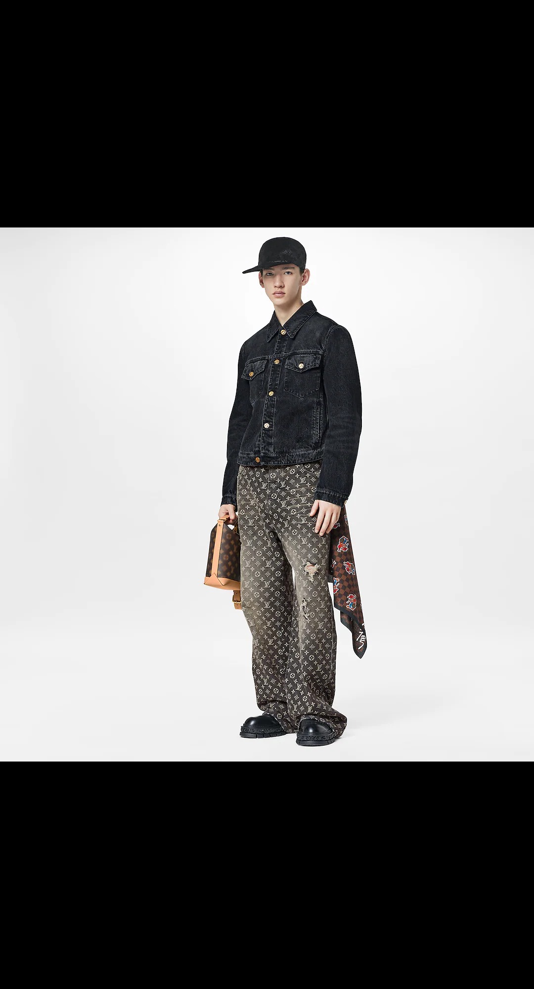 路易威登-hobo-cruiser-小号手袋-monogram-other-时尚包袋-M46241_PM1_Cropped-worn-view.jpg