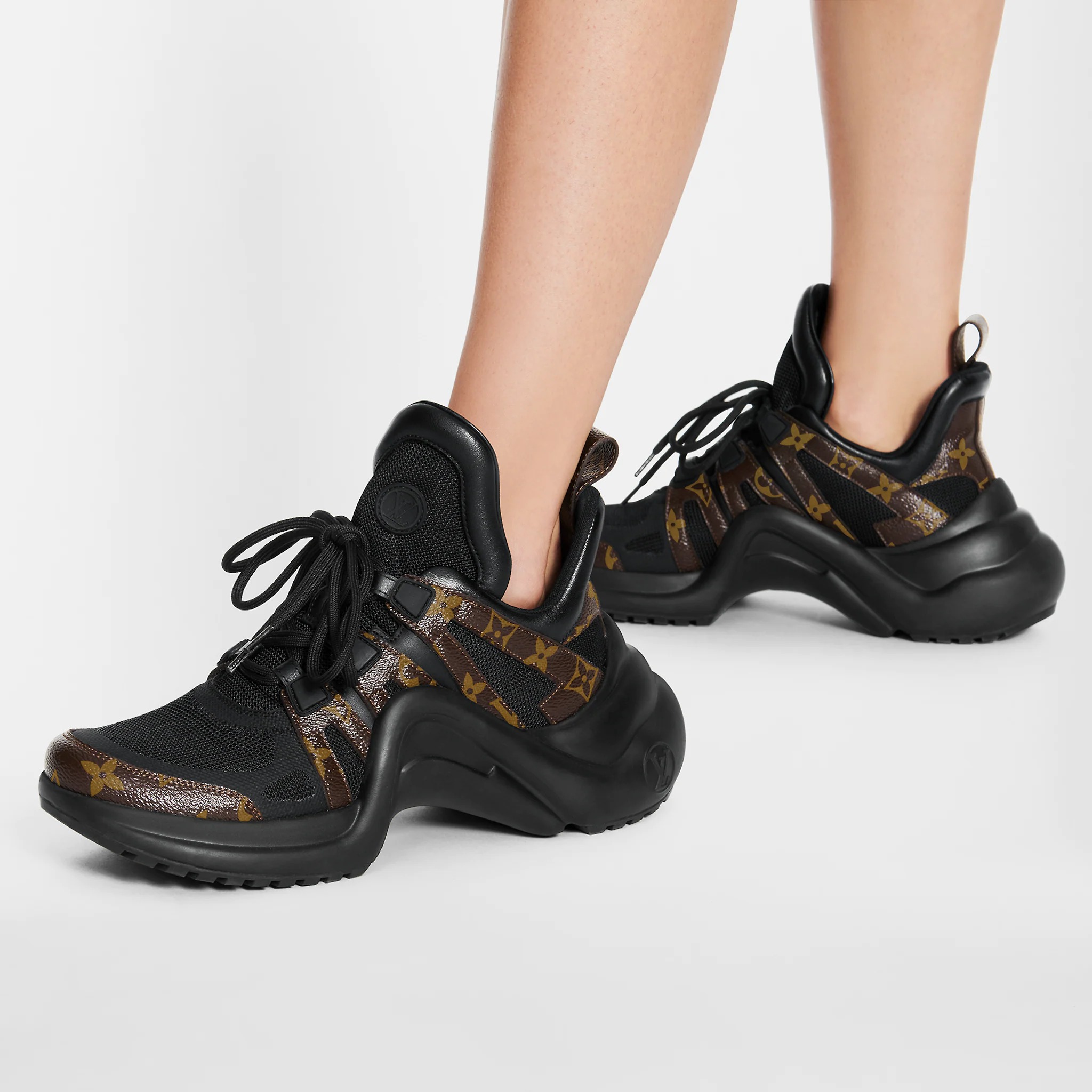 路易威登-lv-archlight-运动鞋-鞋履系列-AE5U6BSL02_PM1_Worn-view.jpg