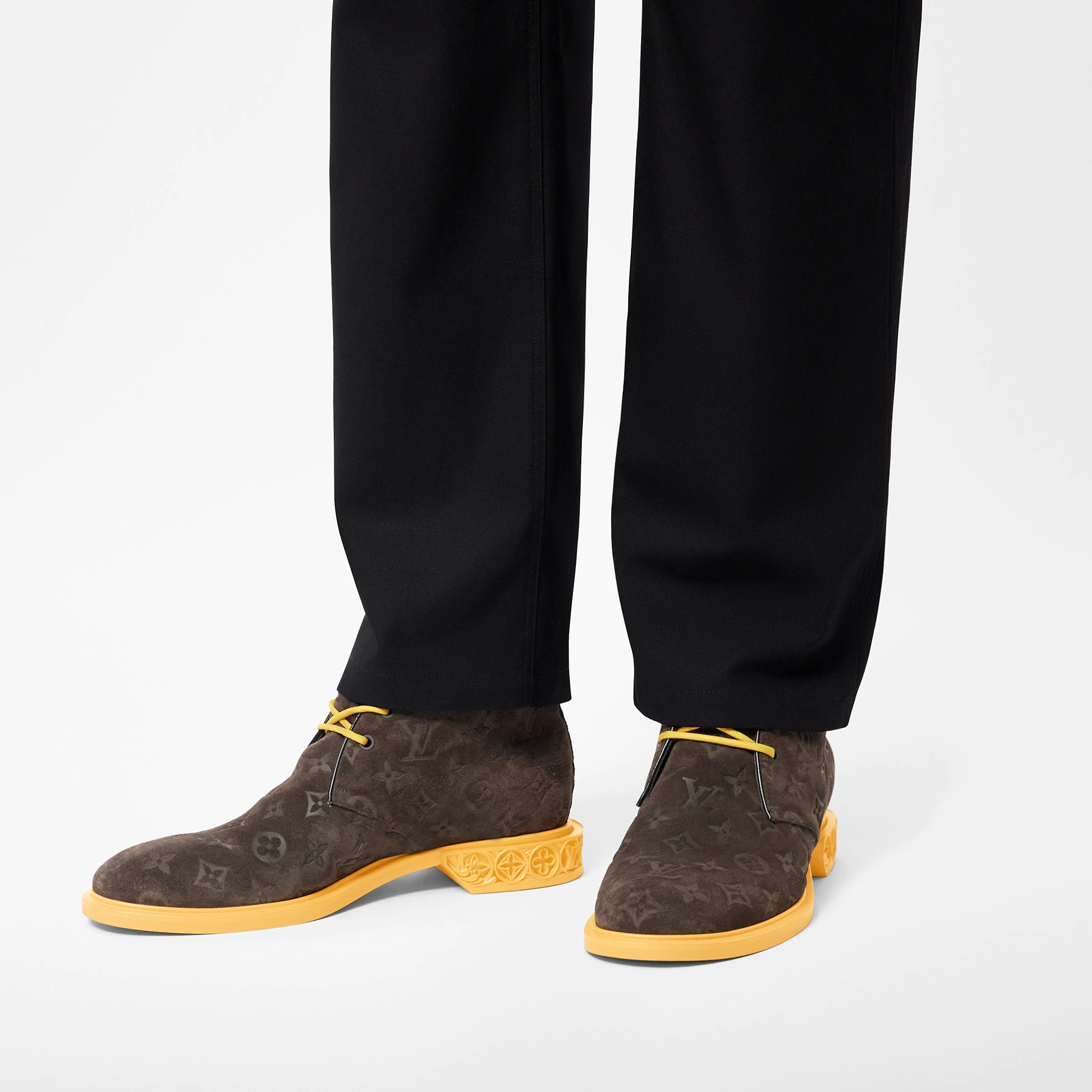 路易威登-lv-formal-dimension-high-系带鞋-鞋履系列-BN9Q1XSC30_PM1_Worn-view.jpg