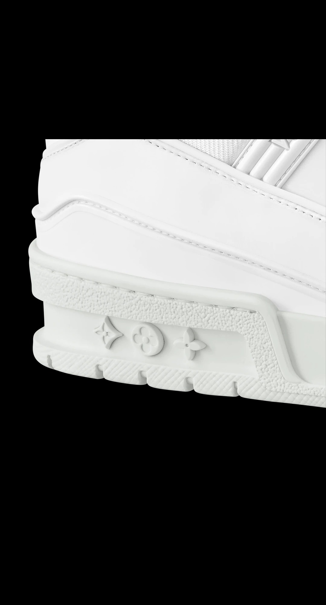 路易威登-lv-trainer-运动鞋-鞋履系列-BM9U2PPC01_PM1_Closeup-view.jpg