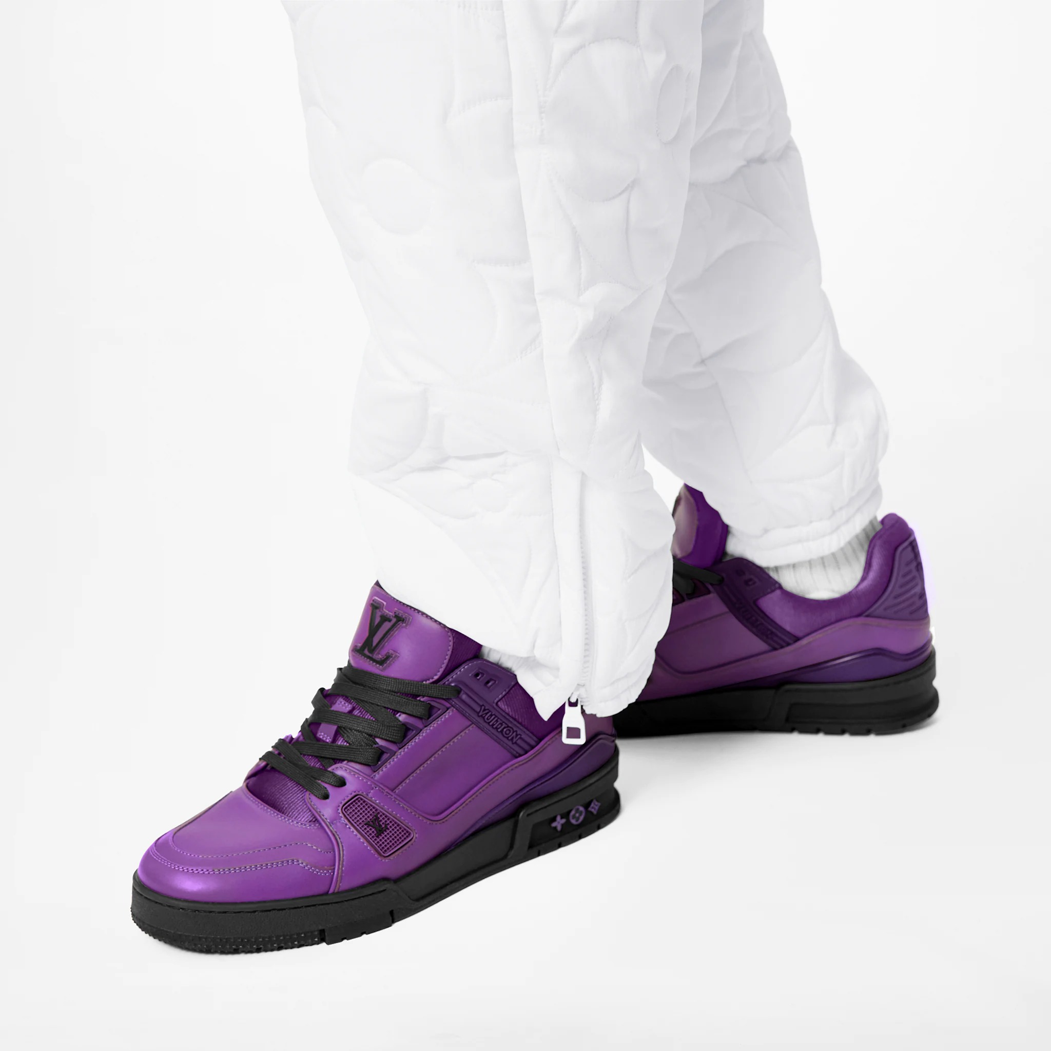 路易威登-lv-trainer-运动鞋-鞋履系列-BM9U3PPC17_PM1_Worn-view.jpg