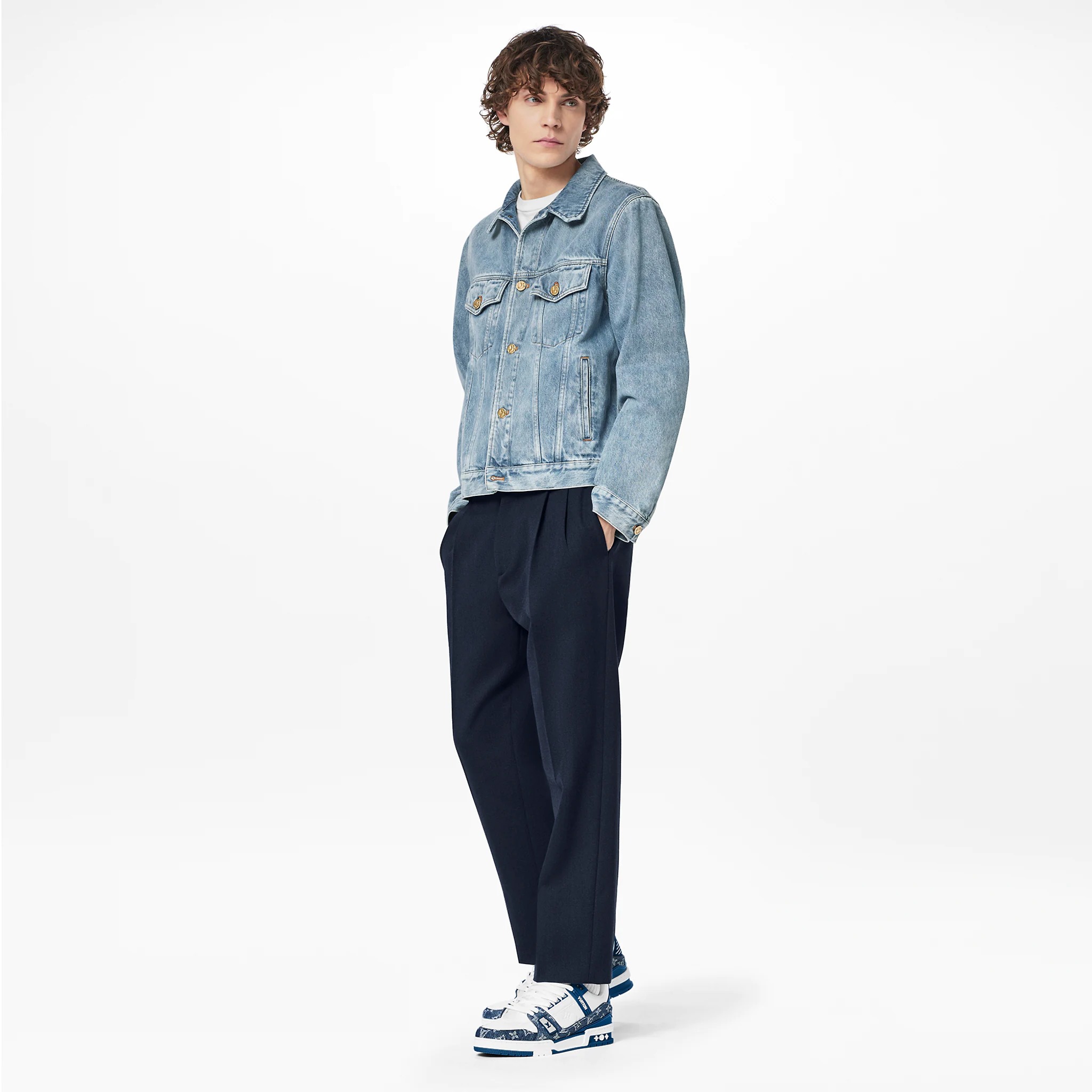 路易威登-lv-trainer-运动鞋-鞋履系列-BM9U5PMI20_PM1_Worn-view-1.jpg
