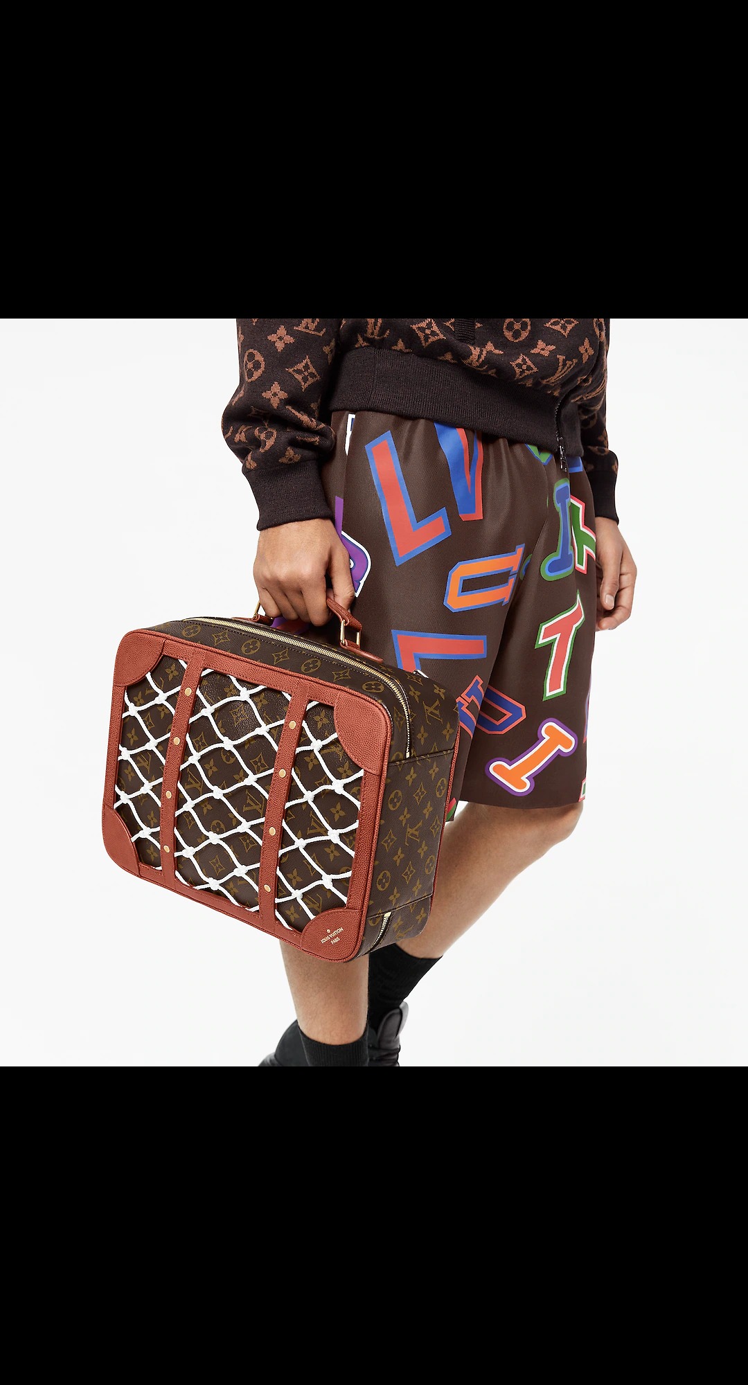 路易威登-lvxnba-shoe-box-双肩包-monogram-other-时尚包袋-M45784_PM1_Ambiance-view.jpg