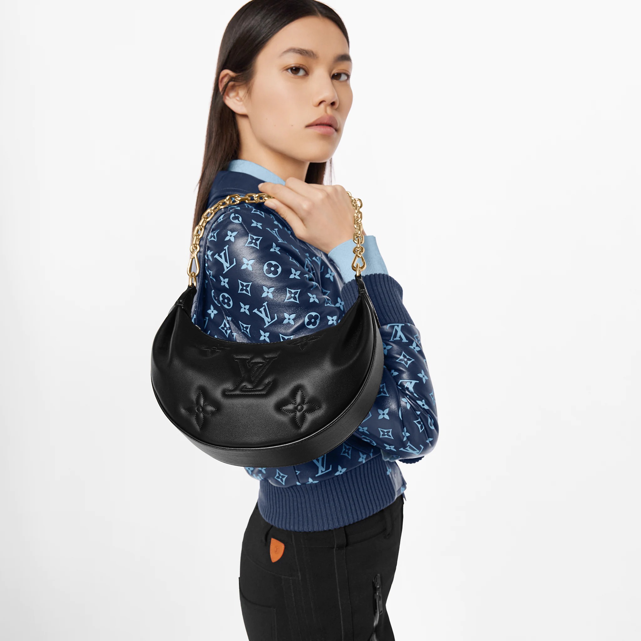 路易威登-over-the-moon-手袋-bubblegram-leather-时尚手袋-M59799_PM1_Worn-view-2.jpg