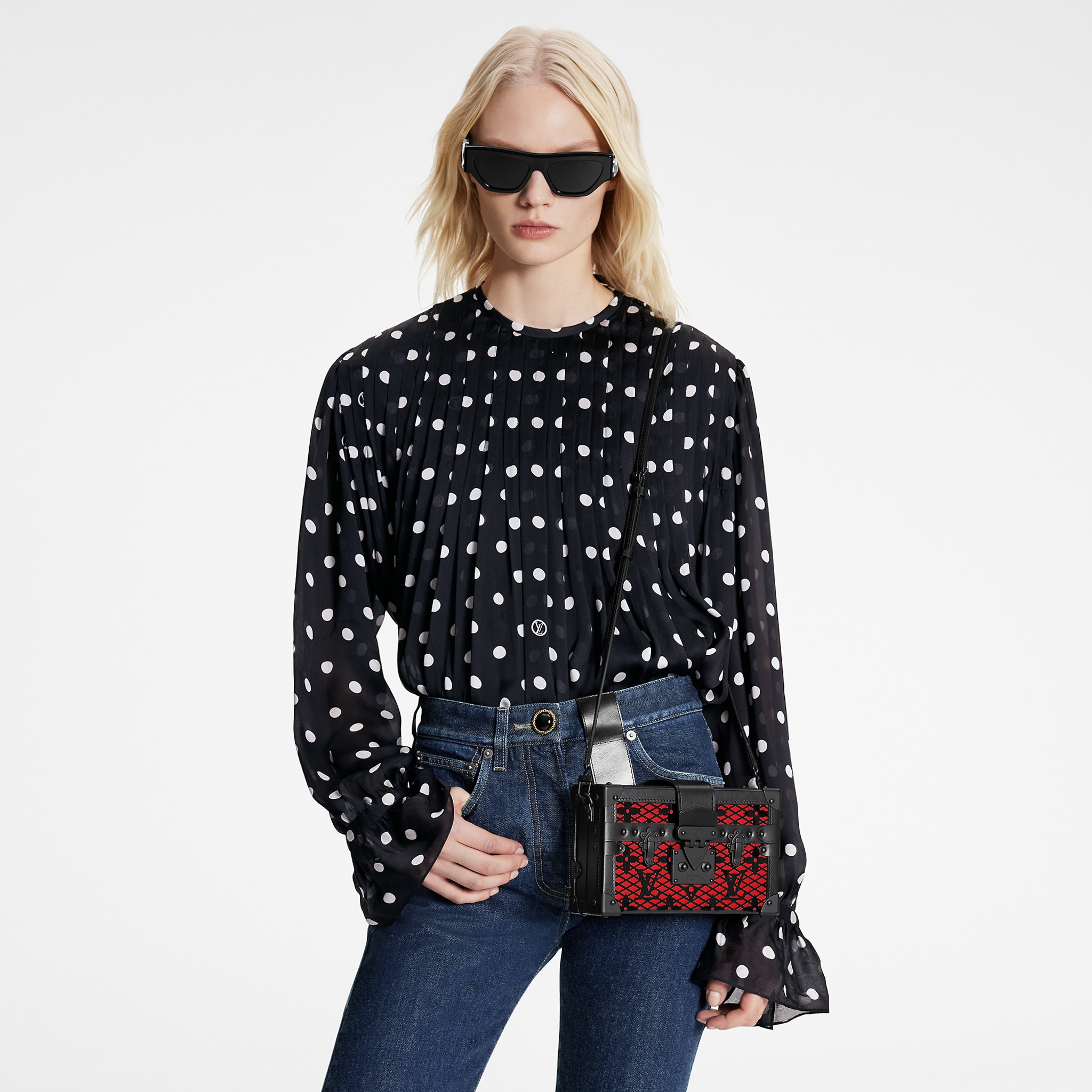 路易威登-petite-malle-手袋-h27-时尚手袋-M20353_PM1_Worn-view-2.jpg