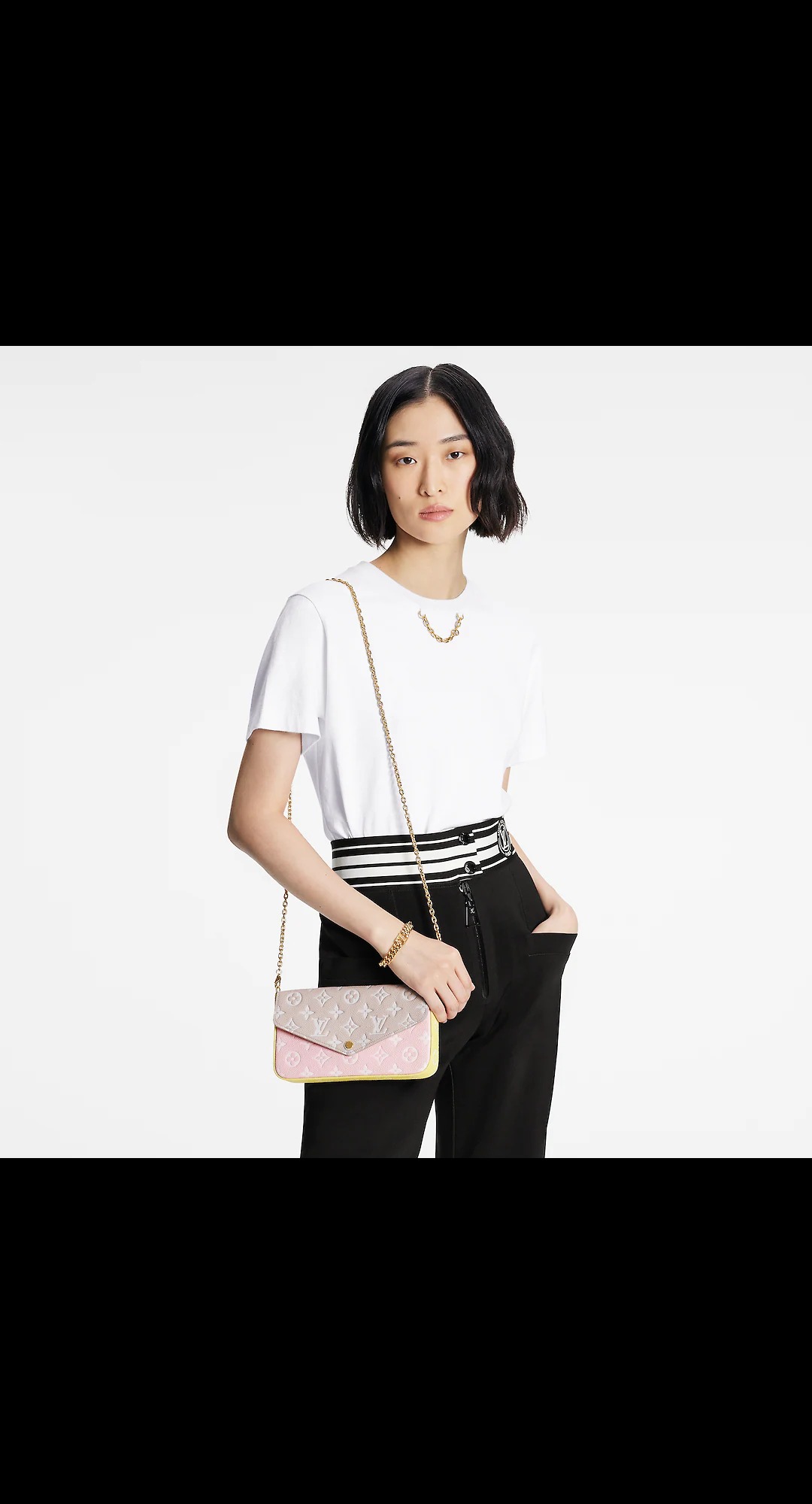 路易威登-pochette-felicie-链条包-monogram-empreinte-小型皮具-M81359_PM1_Ambiance-view.jpg