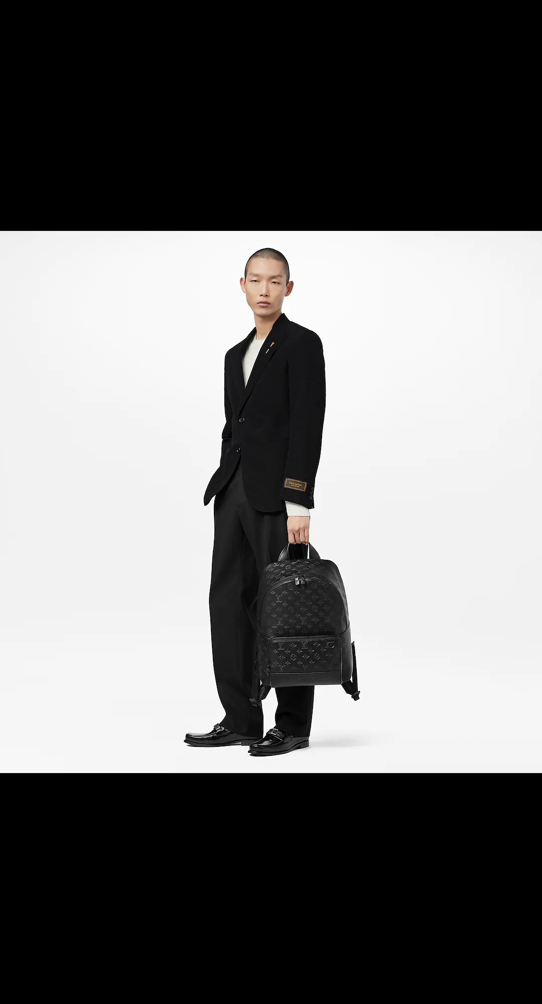 路易威登-racer-双肩包-g65-时尚包袋-M46109_PM1_Cropped-worn-view.jpg