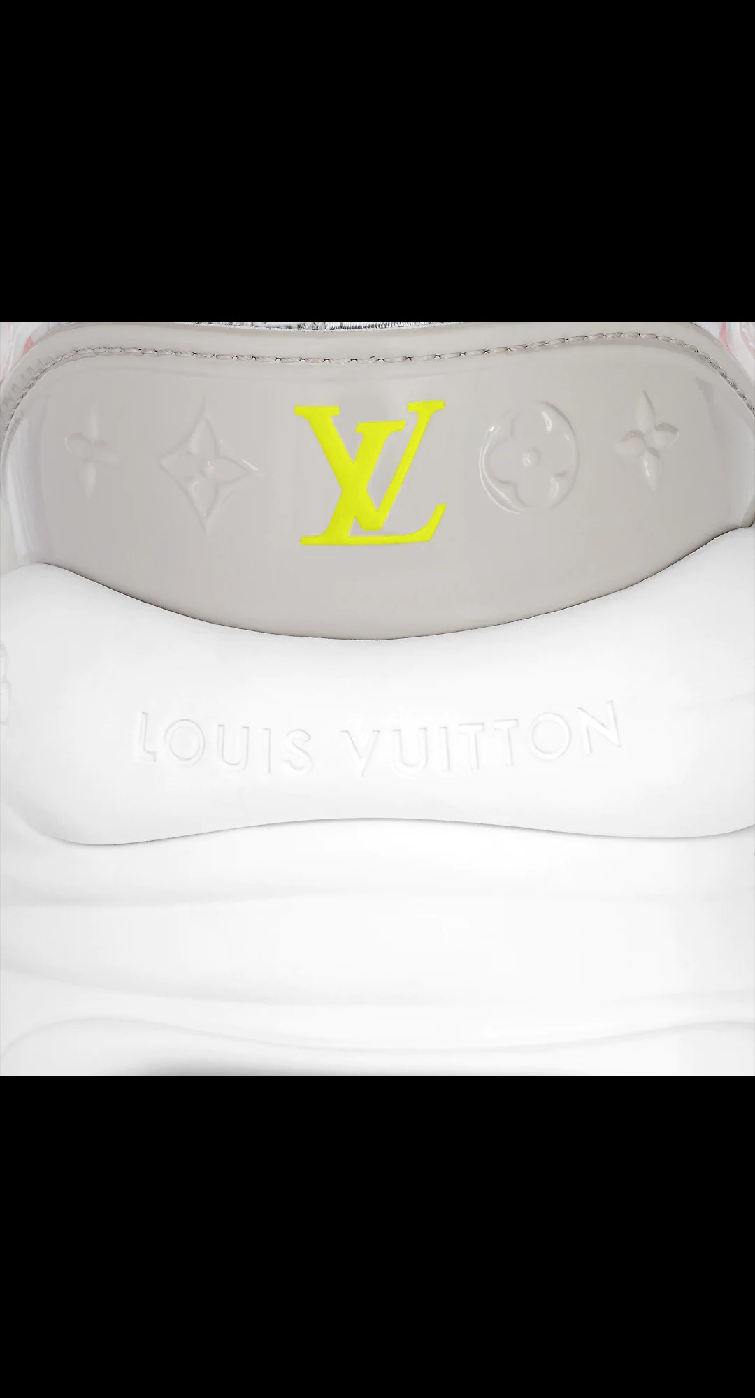 路易威登-run-55-运动鞋-鞋履系列-AM4U1AMI54_PM1_Detail-view.jpg