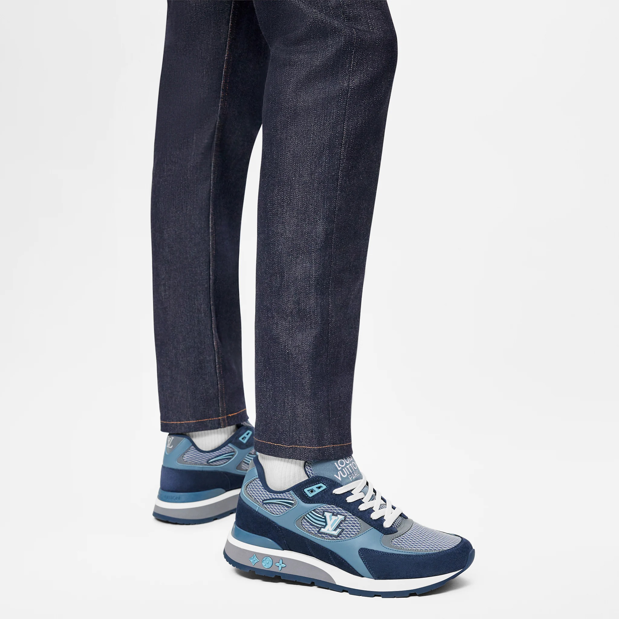 路易威登-run-away-运动鞋-鞋履系列-BM9U1PSC20_PM1_Worn-view.jpg
