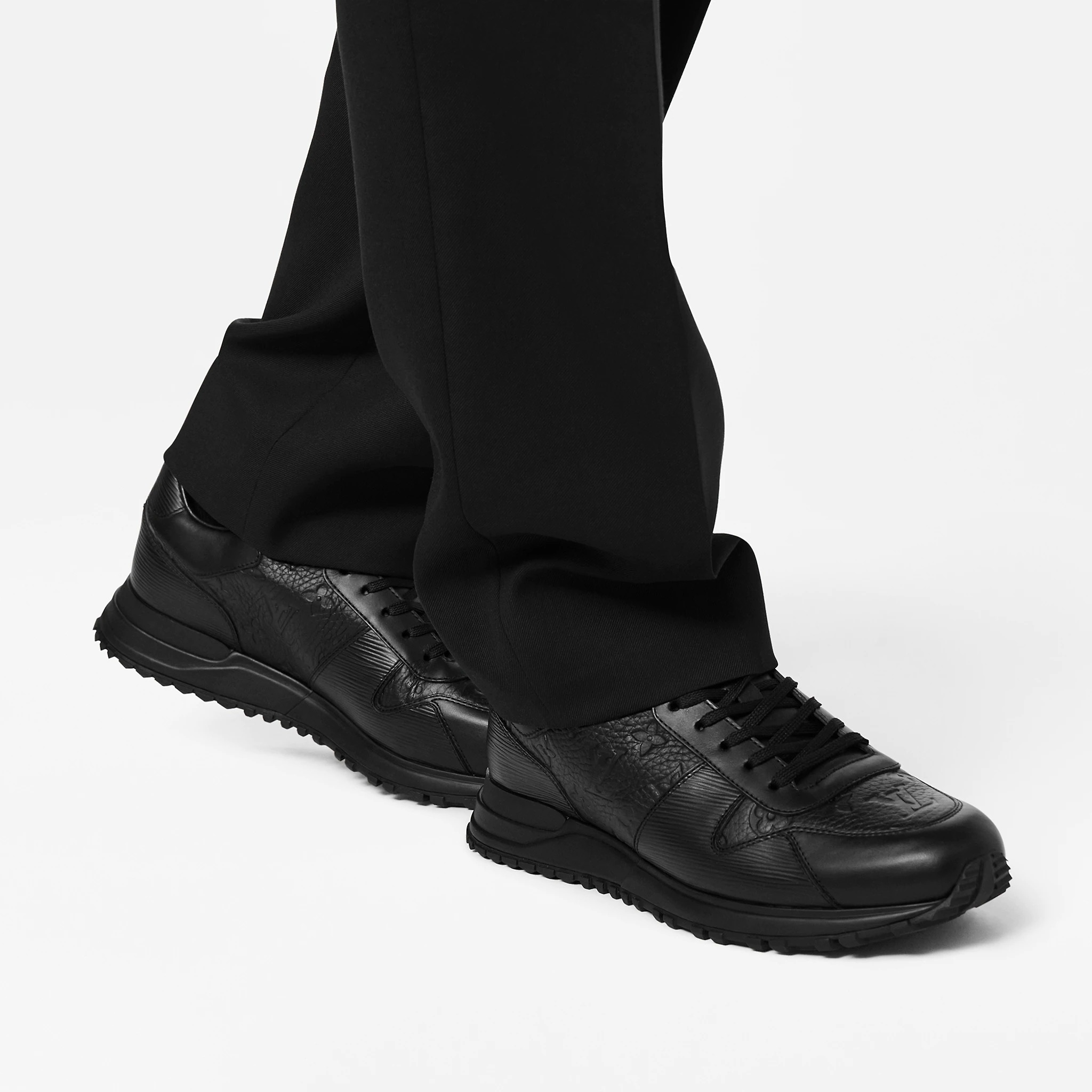 路易威登-run-away-运动鞋-鞋履系列-BN9U1PEC02_PM1_Worn-view.jpg