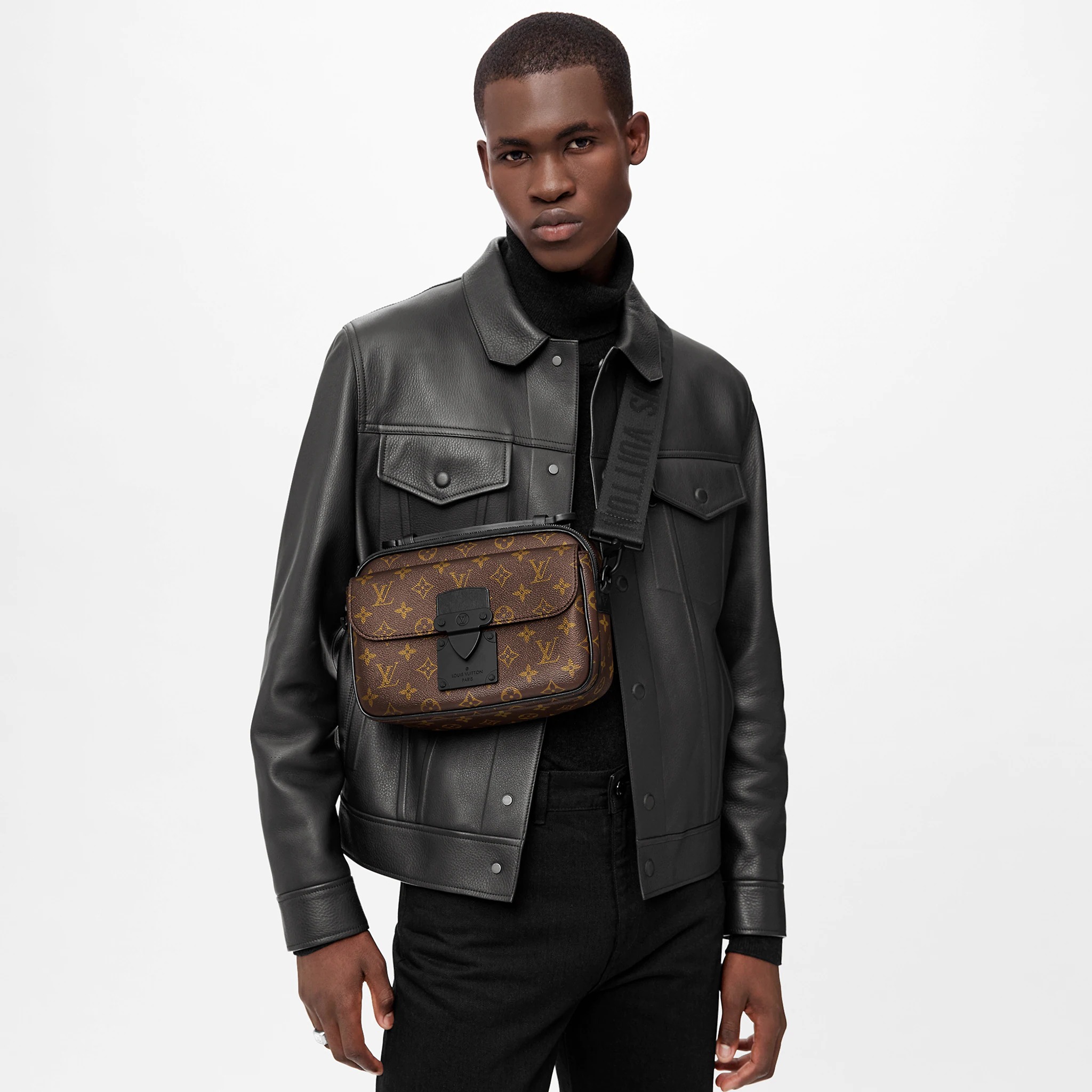 路易威登-s-lock-邮差包-monogram-macassar-时尚包袋-M45806_PM1_Worn-view.jpg