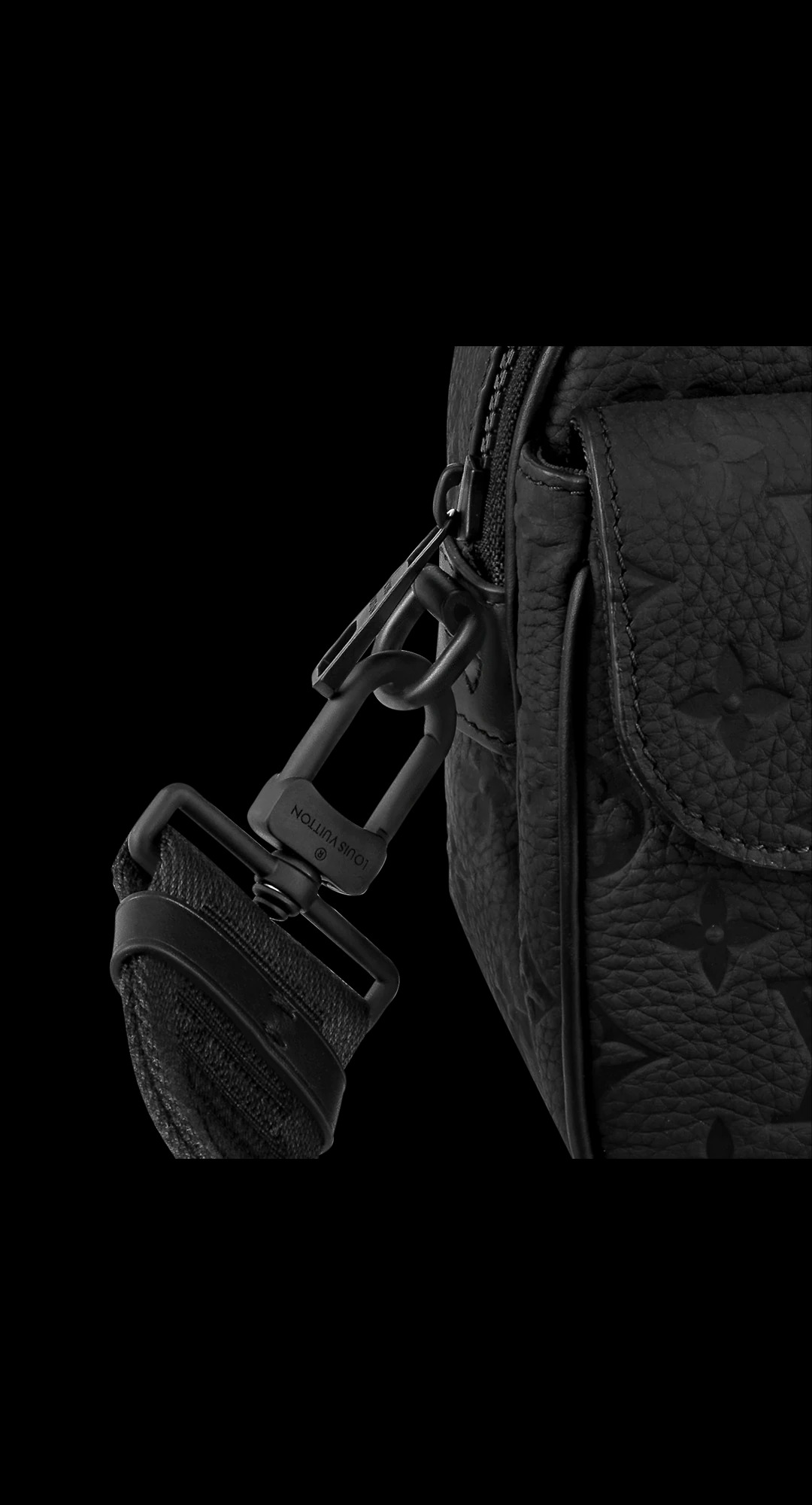路易威登-s-lock-邮差包-taurillon-monogram-时尚包袋-M58489_PM1_Closeup-view.jpg
