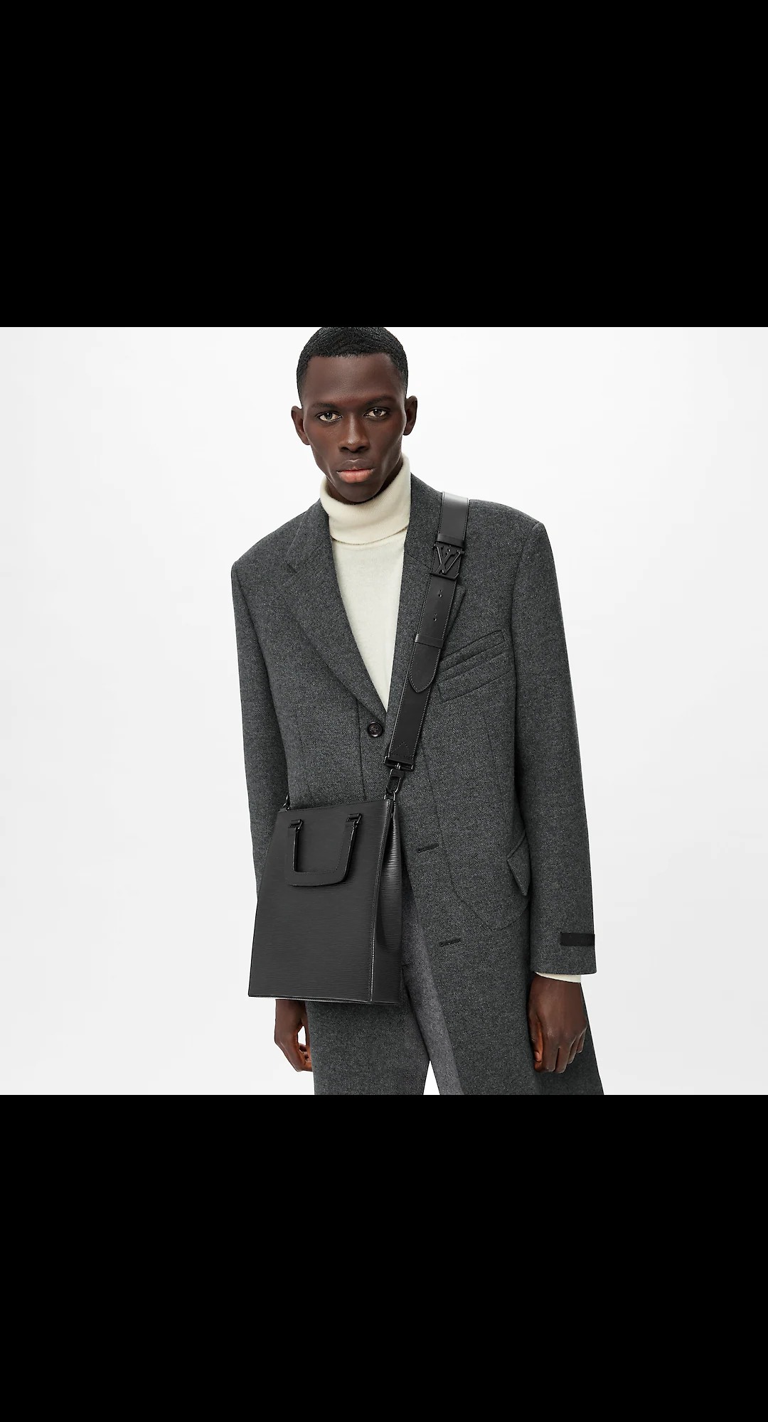 路易威登-sac-plat-fold-手袋-epi-时尚包袋-M58497_PM1_Ambiance-view.jpg