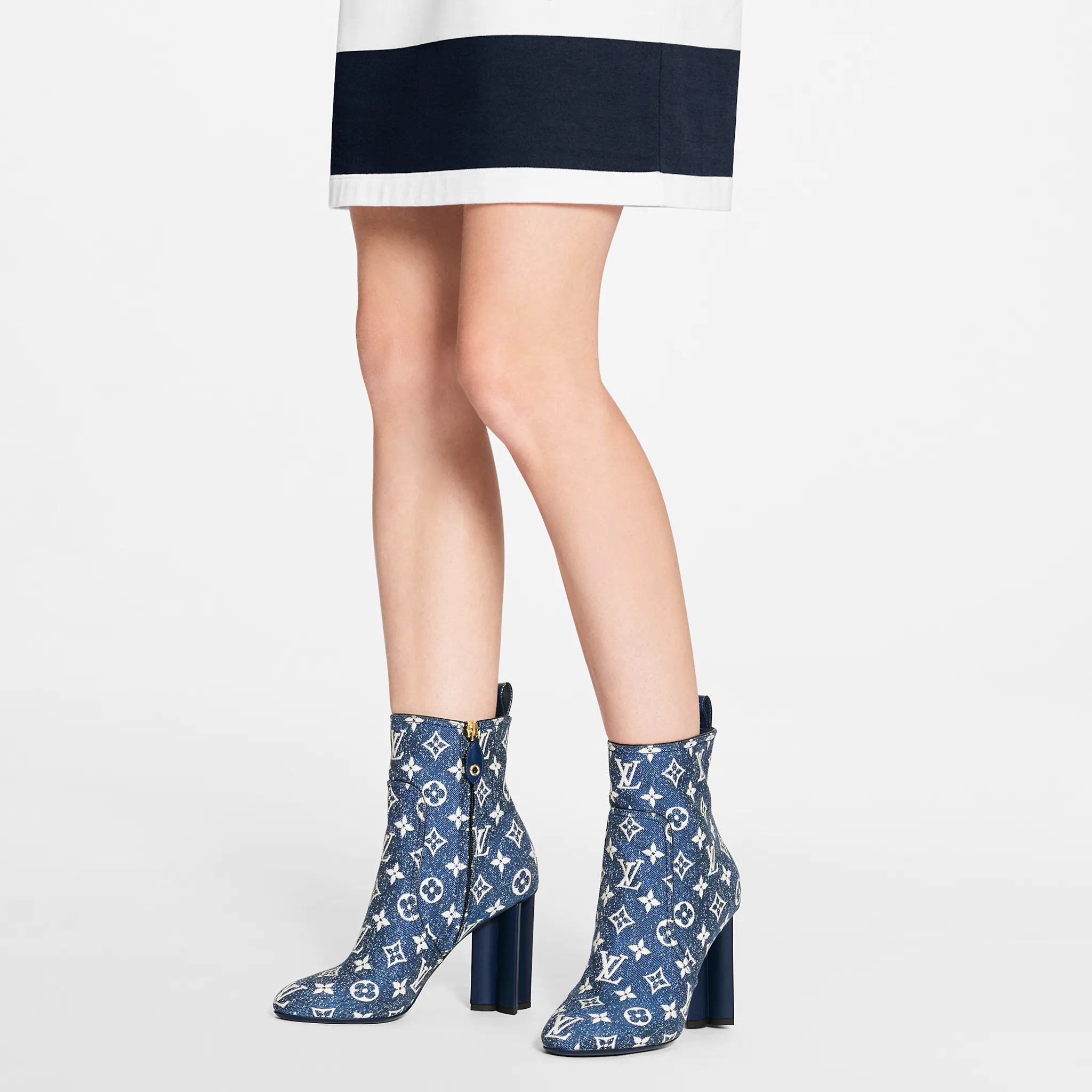 路易威登-silhouette-及踝靴-鞋履系列-AMSQ1JTX22_PM1_Worn-view.jpg