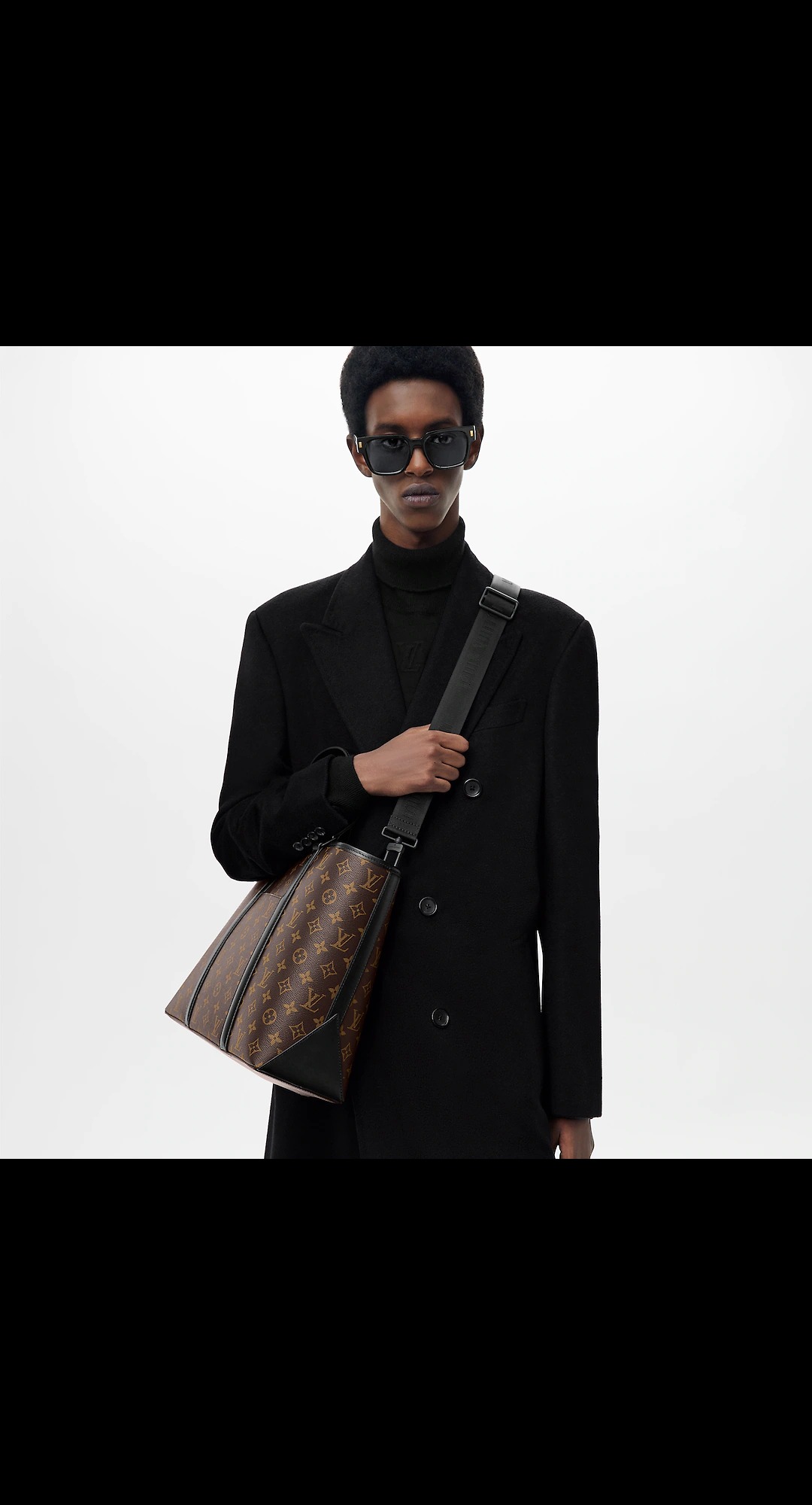 路易威登-week-end-tote-小号手袋-monogram-macassar-时尚包袋-M45734_PM1_Ambiance-view.jpg