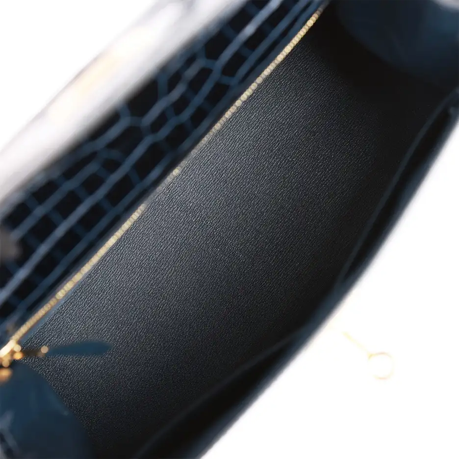 Hermès Kelly Sellier 28 Bleu Baltique Shiny Porosus (7)