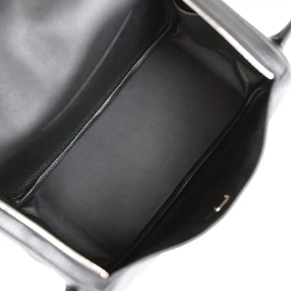 Hermès Lindy 26 Black Clemence Palladium Hardware (8)
