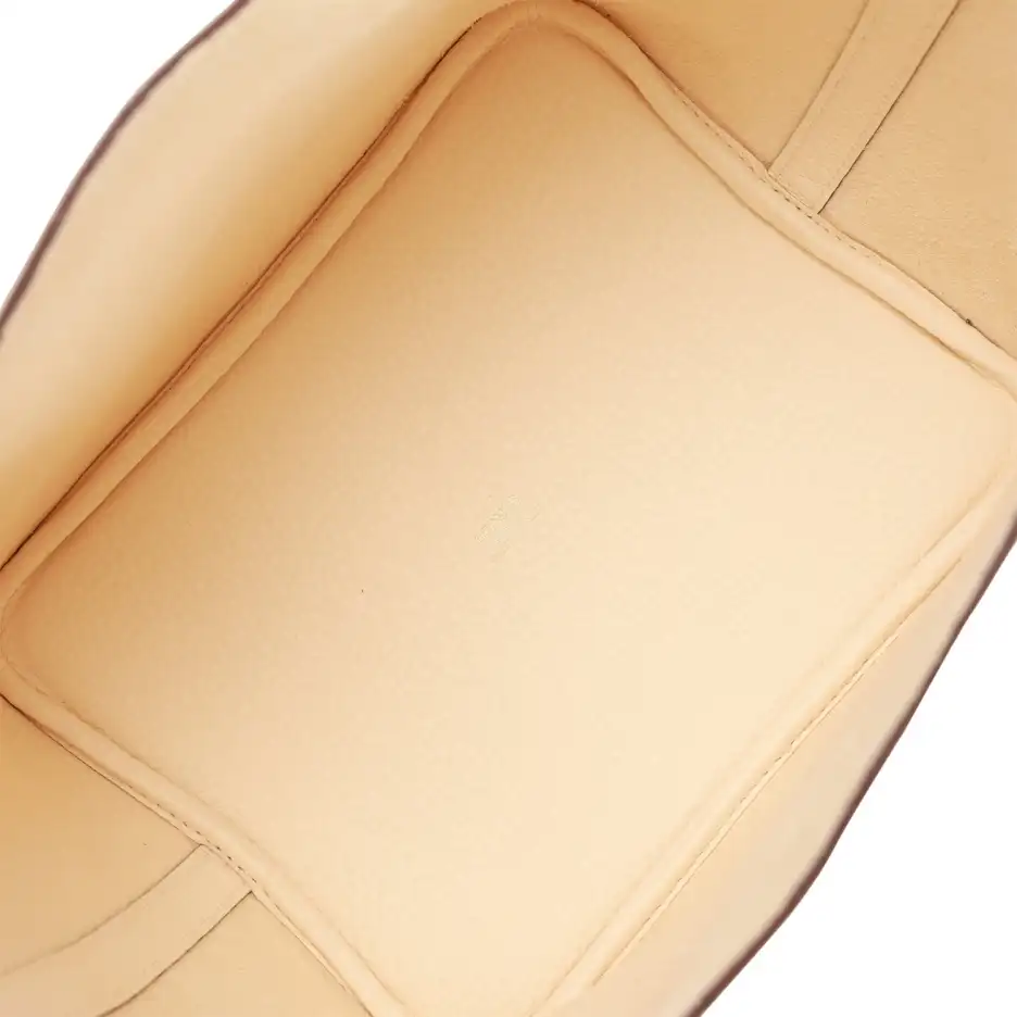 Hermès Picotin Lock 22 Nata Clemence Gold Hardware (5)